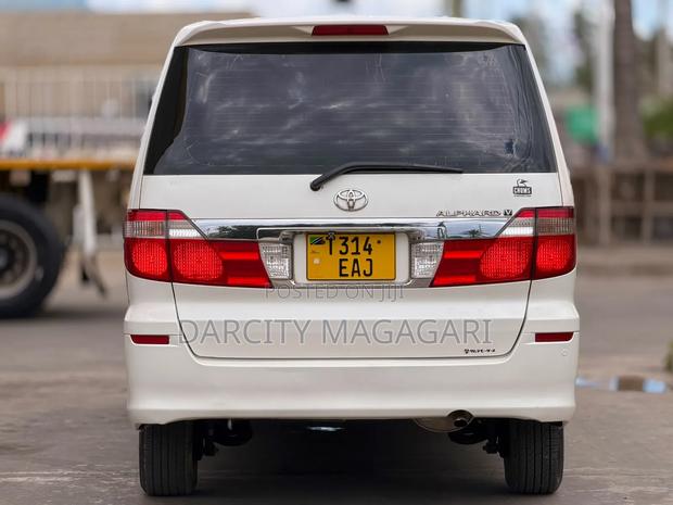 Toyota Alphard 2007 White