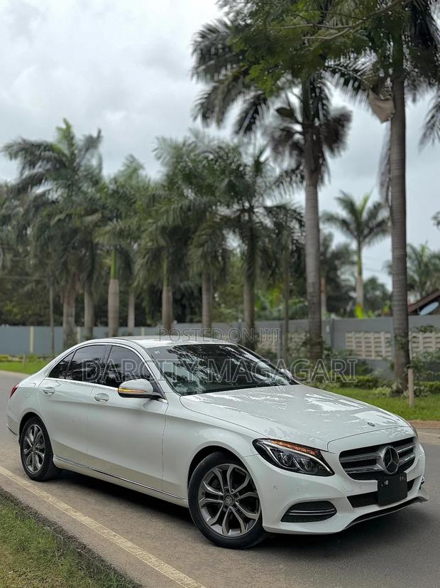 Mercedes-Benz C200 2014 White