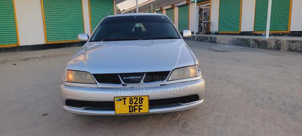 Toyota Carina 2000 Silver