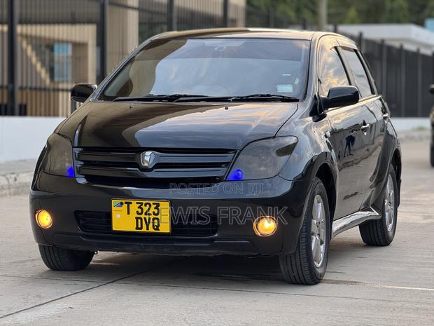 Toyota IST 2003 Black
