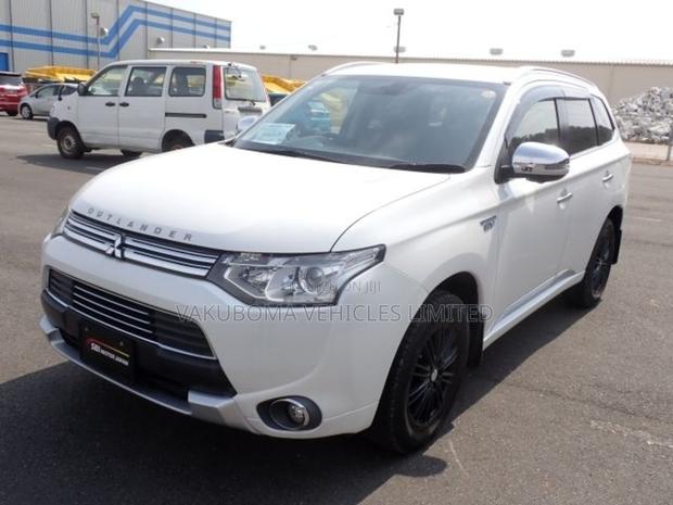 Mitsubishi Outlander 2015 Pearl