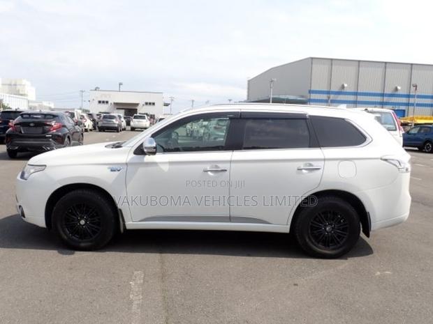 Mitsubishi Outlander 2015 Pearl