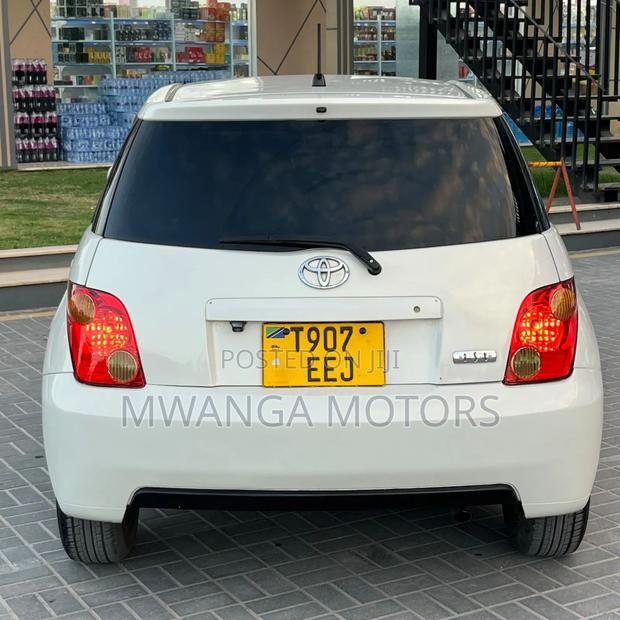 Toyota IST 2005 White