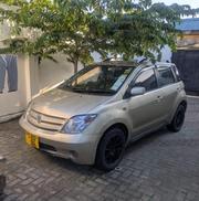 Toyota IST 2003 Beige for sale