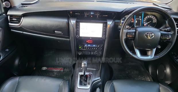 Toyota Fortuner 2021 Beige