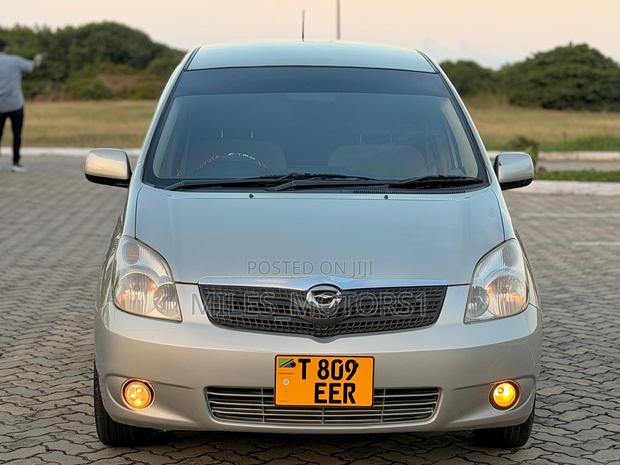 Toyota Corolla Spacio 2004 Silver