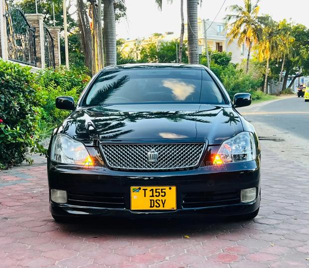Toyota Crown 2006 Black