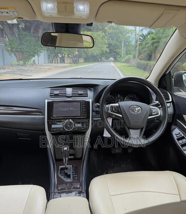 Toyota Premio 1.8 FWD 2019 White
