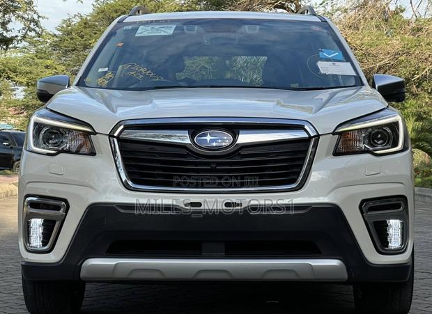 Subaru Forester 2019 White