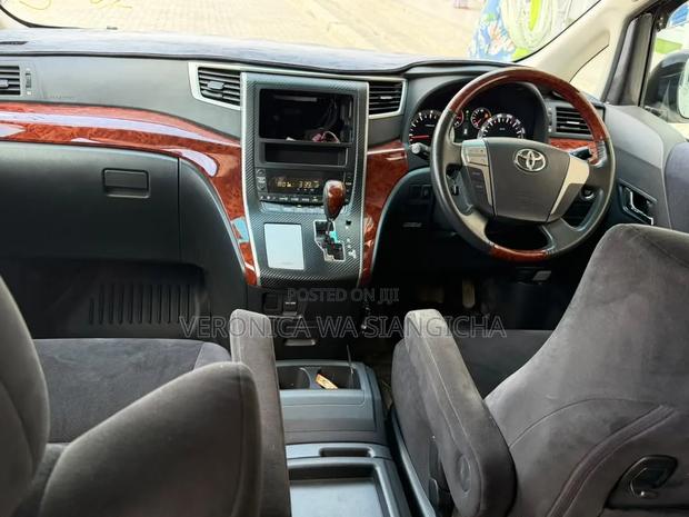 Toyota Alphard 2011 White