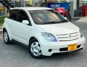 Toyota IST 2005 White for sale