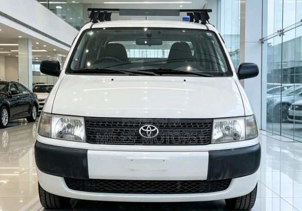 Toyota Probox 2013 White