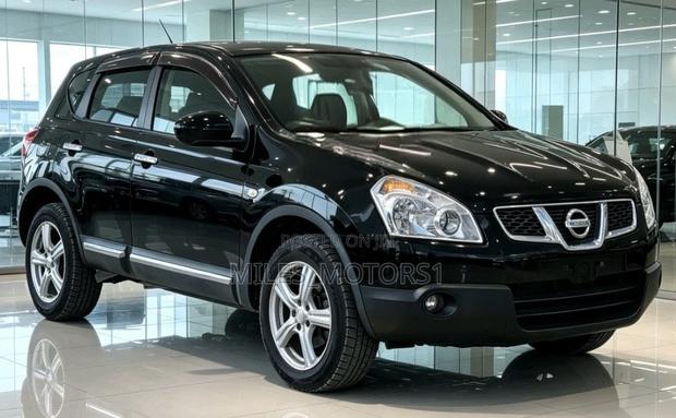 Nissan Dualis 2012 Black