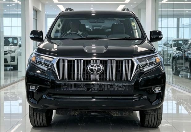 Toyota Land Cruiser Prado 2017 Black