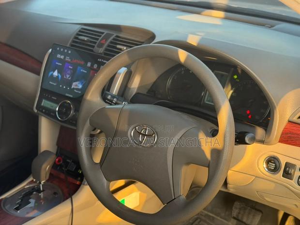 Toyota Premio 2009 White