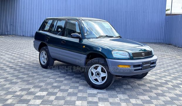 Toyota RAV4 1996 Green