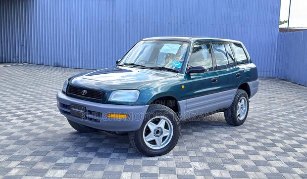 Toyota RAV4 1996 Green