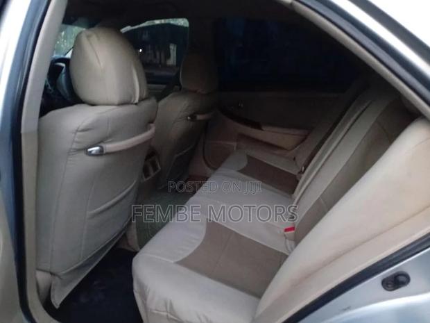 Toyota Crown 2006 Silver