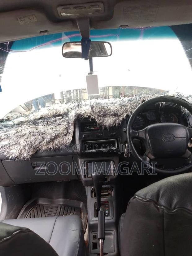 Toyota RAV4 1999 White