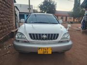 Toyota Harrier 2002 White for sale