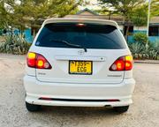 Toyota Harrier 2000 White for sale