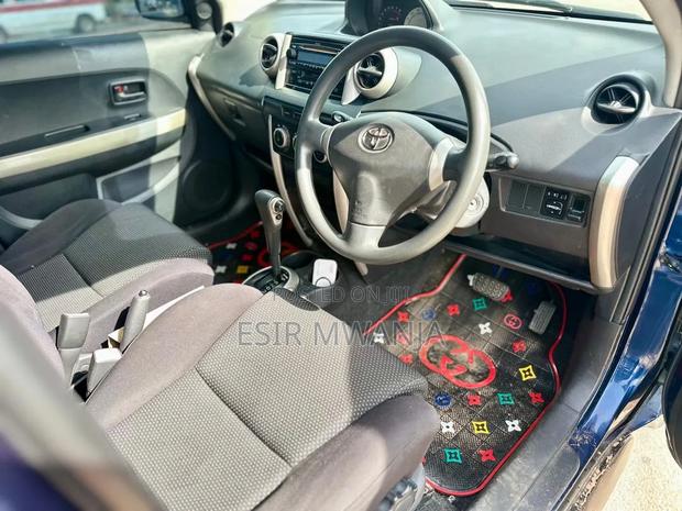 Toyota IST 2004 Blue