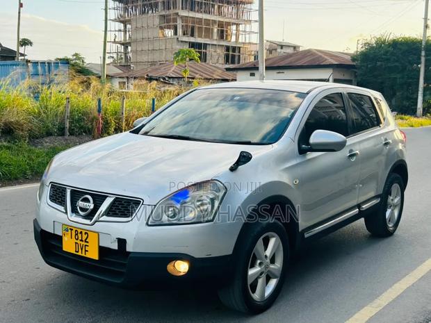 Nissan Dualis 2010 Silver