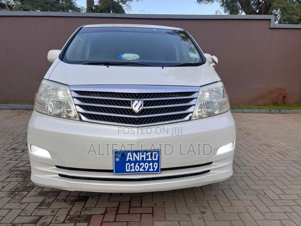 Toyota Alphard 2.4 Hybrid AWD 2006 White