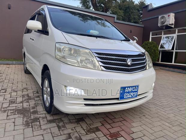 Toyota Alphard 2.4 Hybrid AWD 2006 White