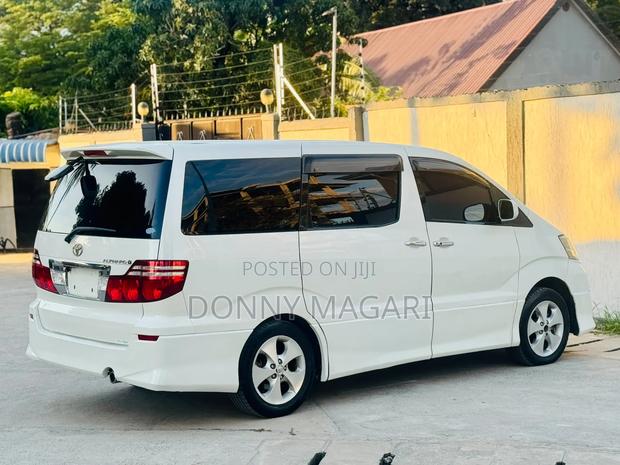 Toyota Alphard 2006 White