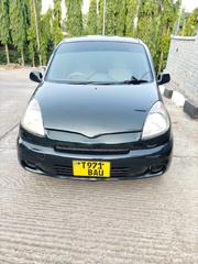 Toyota Fun Cargo 2004 Black for sale