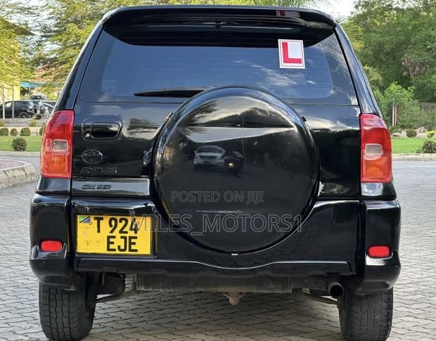 Toyota RAV4 2001 Black