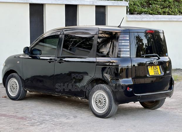 Toyota Sienta 1.5 AWD 2007 Black