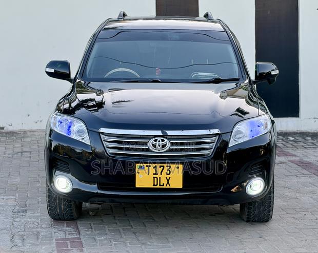 Toyota Vanguard 2010 Black