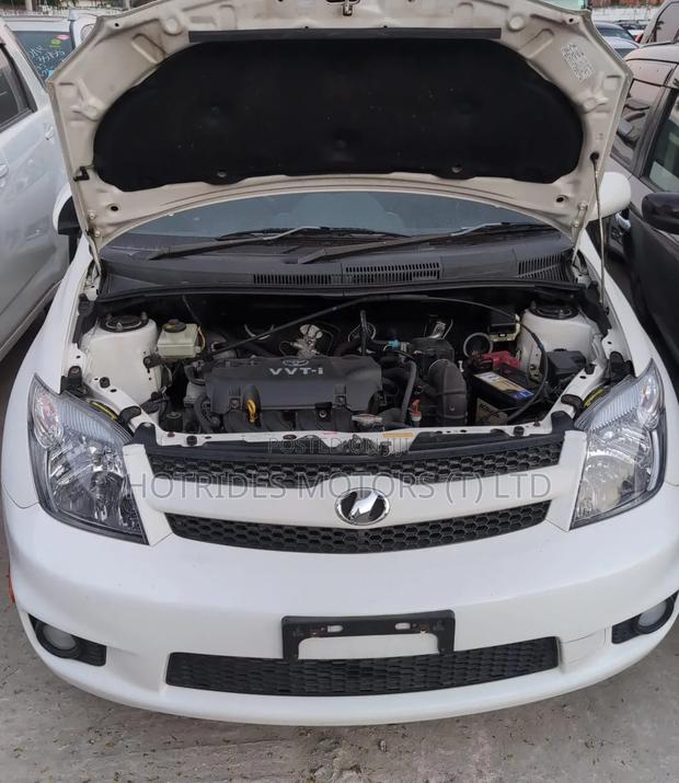 Toyota IST 2005 White