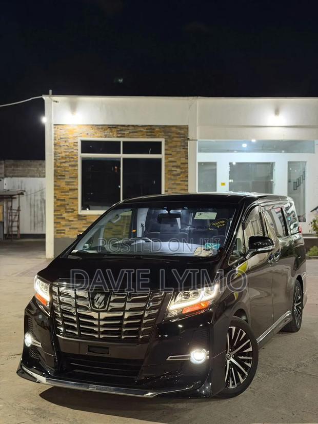 Toyota Alphard 2016 Black