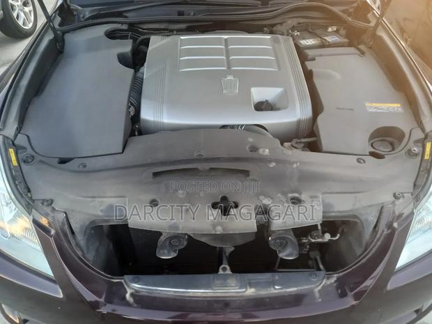 Toyota Crown 2010