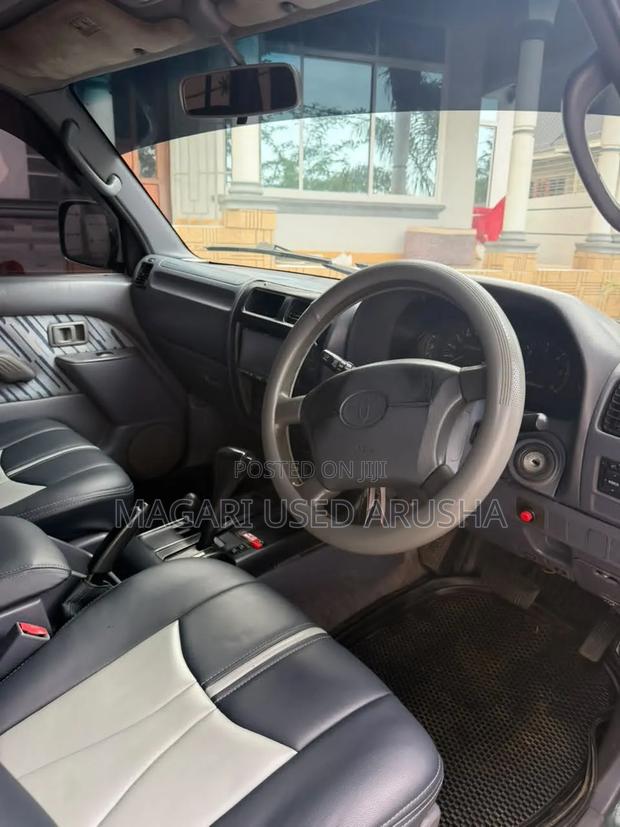 Toyota Land Cruiser Prado 1999 Green