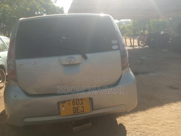 Toyota Passo 2004 Beige