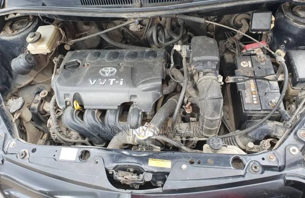 Toyota IST 2004 Black