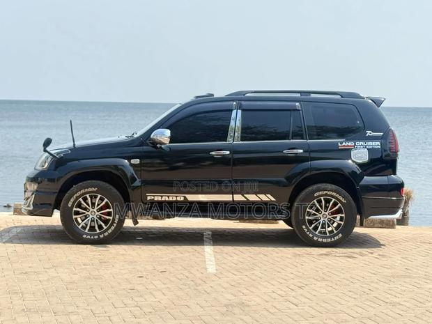 Toyota Land Cruiser Prado 2007 Matt Black