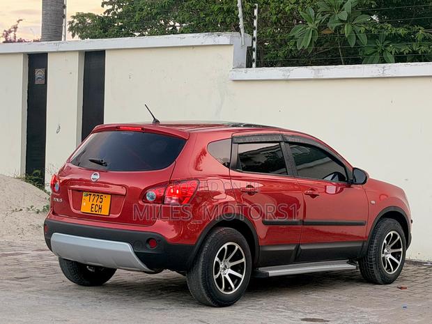 Nissan Dualis 2008 Red