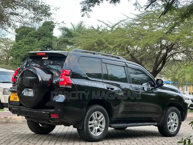 Toyota Land Cruiser Prado 2020 Black