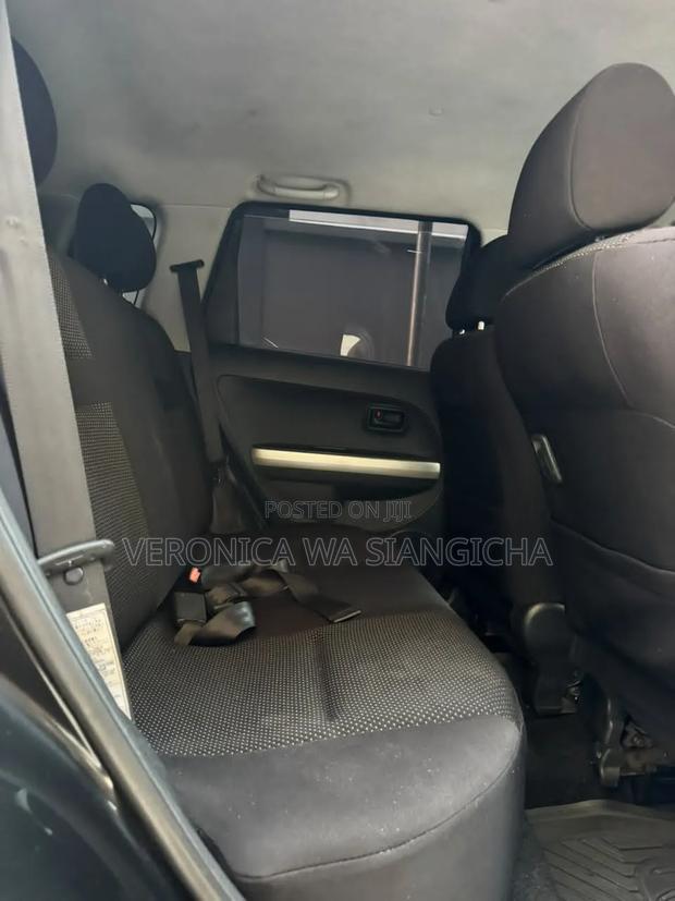 Toyota IST 2004
