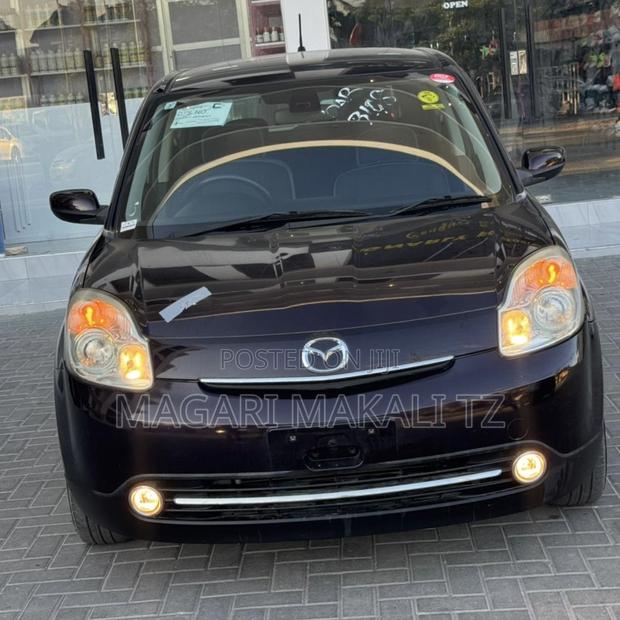 Mazda Verisa 2008 Black
