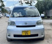 Toyota Porte 2005 Silver for sale
