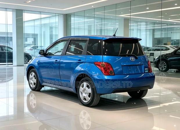Toyota IST 2002 Blue