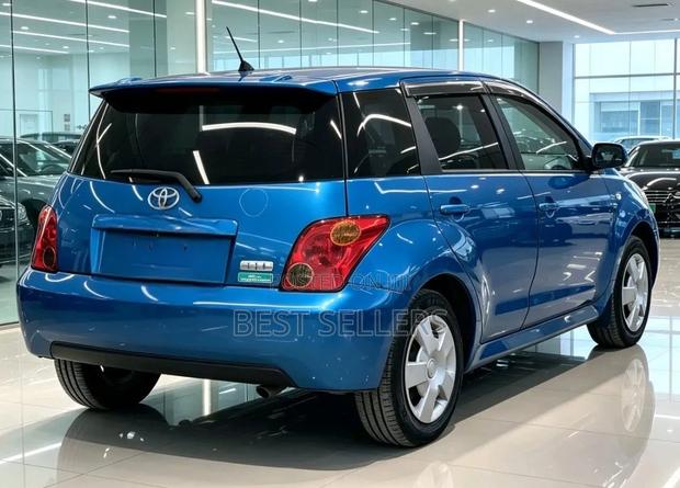 Toyota IST 2002 Blue