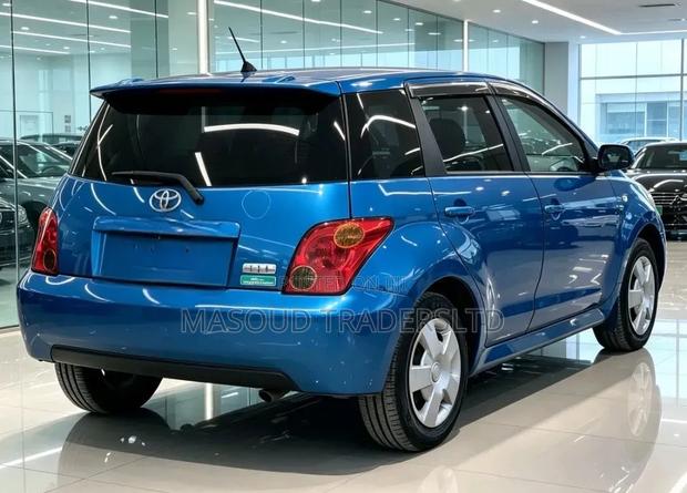 Toyota IST 2002 Blue