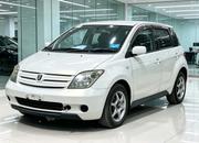 Toyota IST 2004 Off white for sale